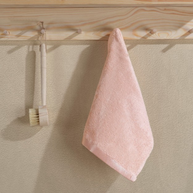 Picture of Manamo Pure Bamboo Hand Towel Blush 30x50 