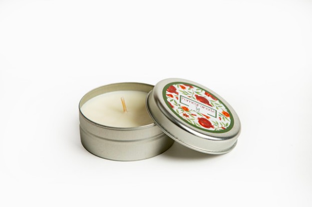 Picture of Manamo Pomegrante Candle  Red 60 gr