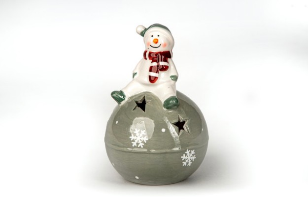 Picture of Manamo Snowman On The Ball Candle Holder Ceramic Cameo Green/White  9x9x13 cm