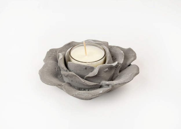 Picture of Manamo Amber Vanilla  Scented Stone Candle Holder  Black