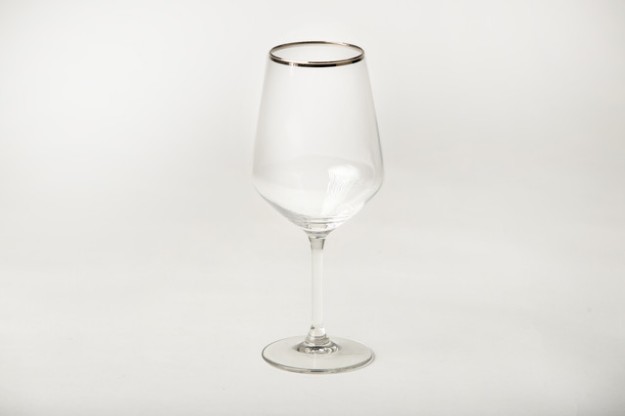 Picture of Manamo Avantgarde  Wine Glass  Transparent / Silver Rim 490 cc × H 220 mm × Ø 64 mm